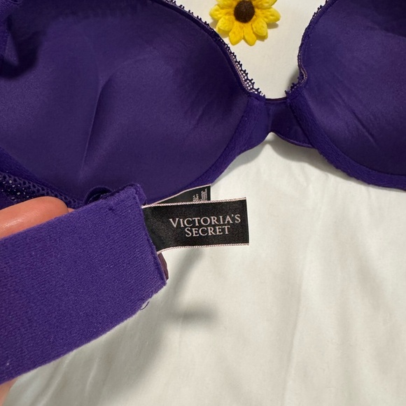 Victoria's Secret Purple Lace Push-Up Bra with Striped Band - Picture 7 of 11